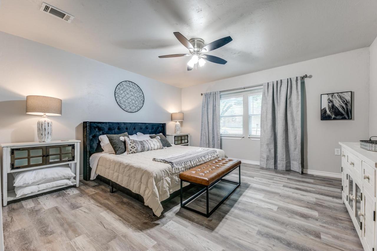 Cozy 4 Bedroom Home Blocks To Main Street And Wineries Fredericksburg Dış mekan fotoğraf